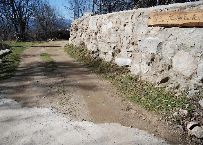 Casa Rural La Marta ホテル *